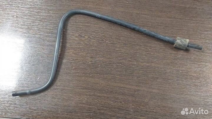 Трубка вакуумная Volkswagen Touareg 2013