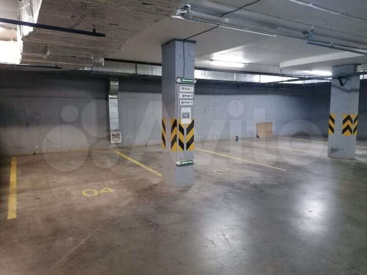 Машиноместо, 14 м²