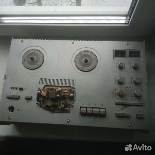 Магнитофон Эльфа 201-3 СССР