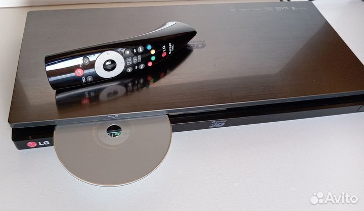 LG плеер Blu-Ray 3D, модель BP730