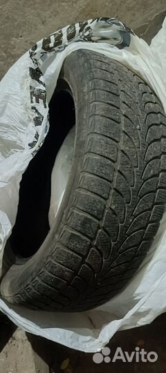 Bridgestone Blizzak LM-80 235/55 R19 105