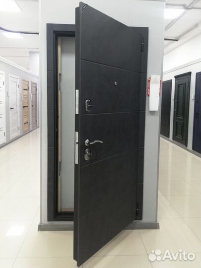 Дверь входная для квартир