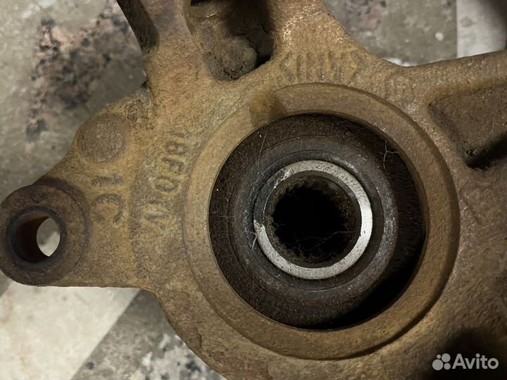 Кулак поворотный для Рено Сандеро2