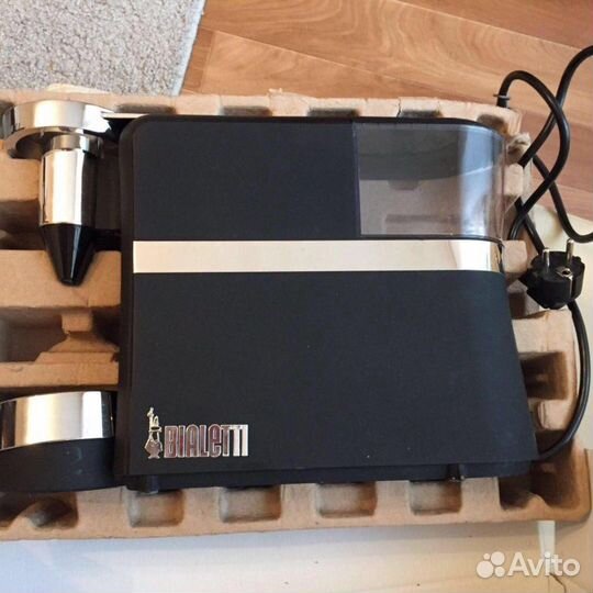 Кофемашина капсульная Bialetti Diva CF71