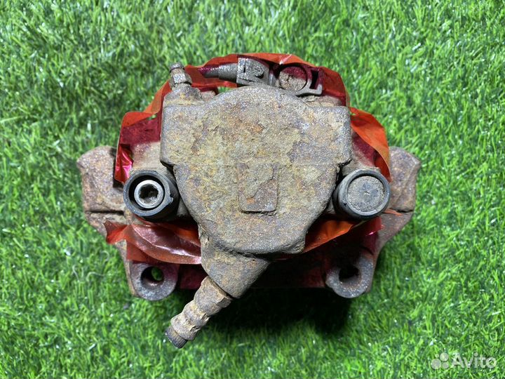 Суппорт передний левый Mercedes E-Class W210