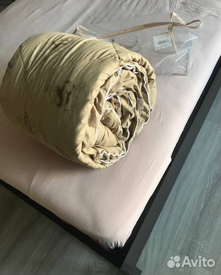 Одеяло из верблюжьей шерсти