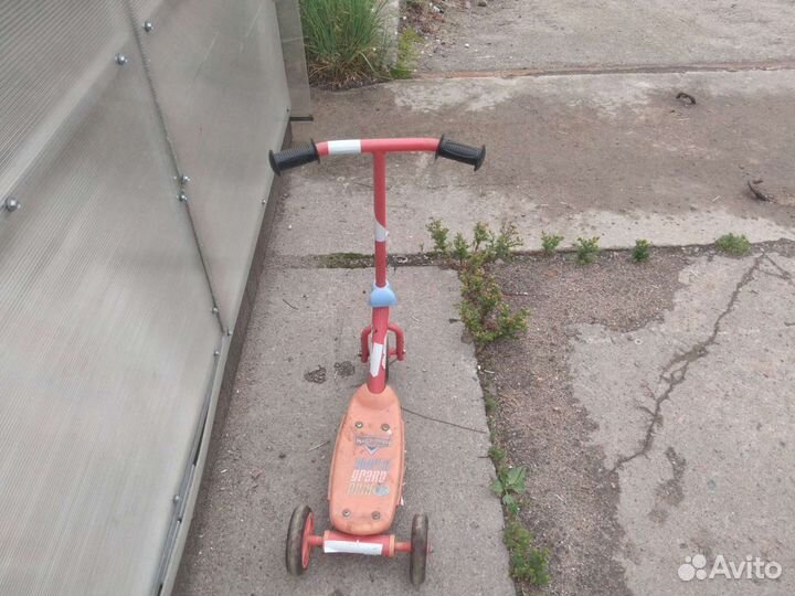 Самокат детский бу 3х колесный