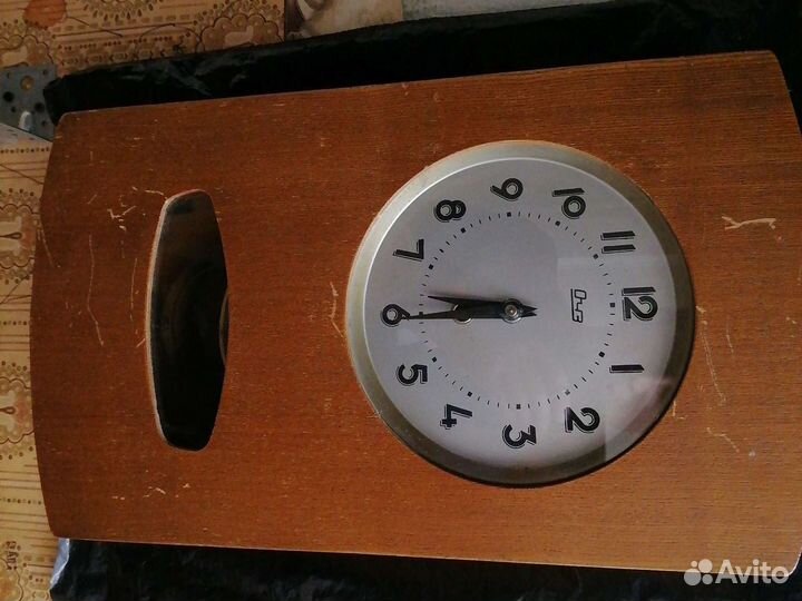 Настенные часы 1971 года