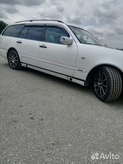 Запчасти на mercedes benz w210