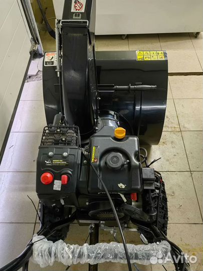 Снегоуборщик hyundai S 7066