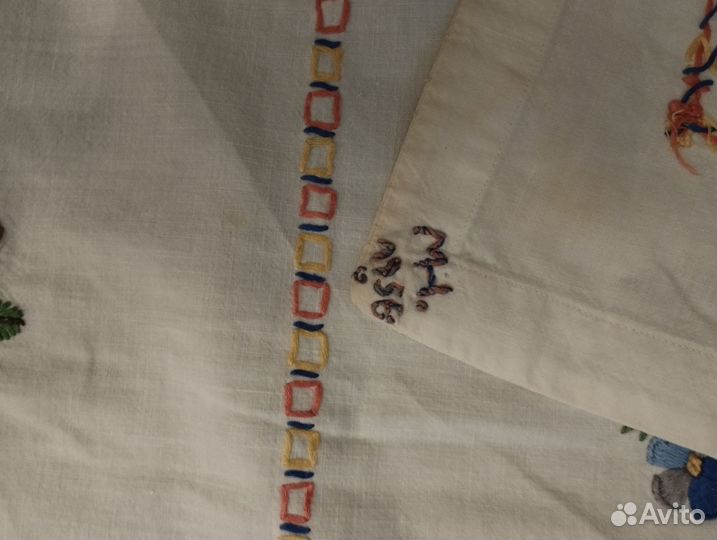 Скатерть. Винтаж. Ручная вышивка. 1956 г