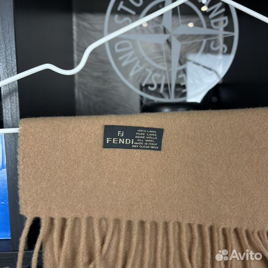 Шерстяной шарф Fendi