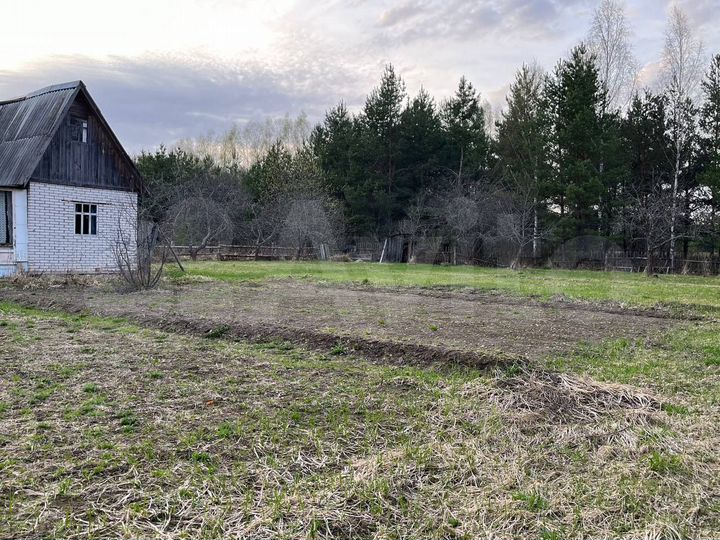 Дача 40 м² на участке 12 га