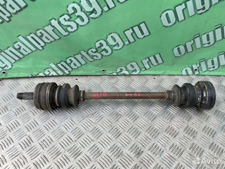 Полуось задний Mercedes-Benz W124 M104 2.8 1993