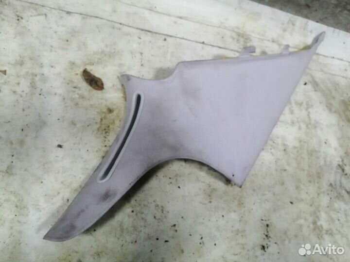 Накладка стойки задняя Mercedes W211