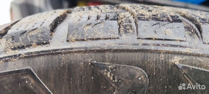 Nokian Tyres Hakkapeliitta 7 SUV 215/60 R17 100T