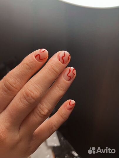 Маникюр/педикюр с выездом на дом