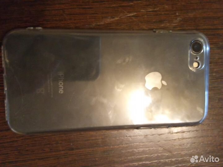 iPhone 8, 64 ГБ