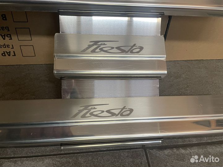 Накладки на пороги форд мондео 4 и фиеста