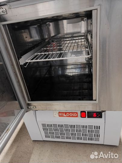 Холодильный стол для салатов