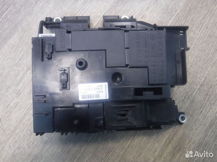 Блок предохранителей Volkswagen Touareg 2012