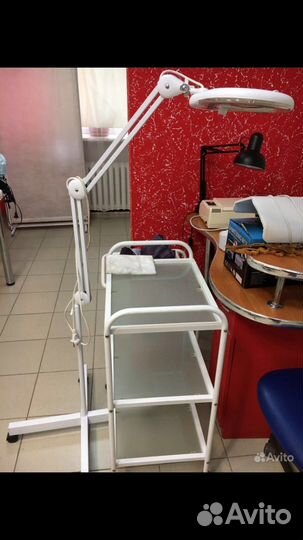 Маникюрный стол складной