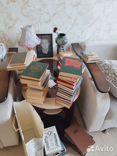 Книги отдам бесплатно