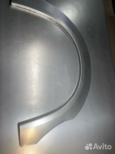 Арка задняя Nissan Navara 1