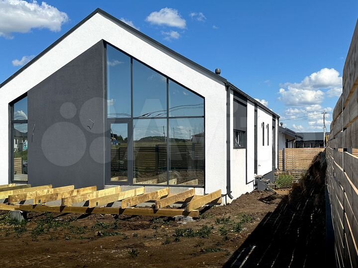 Дом 100 м² на участке 9 сот.