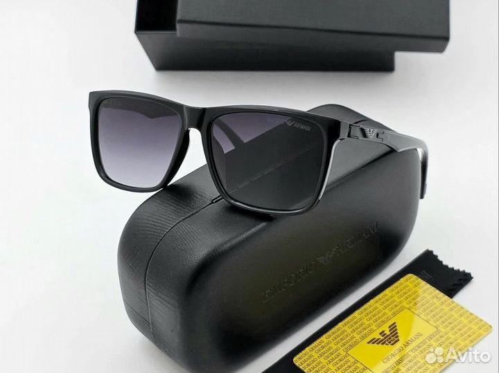 Солнцезащитные очки armani