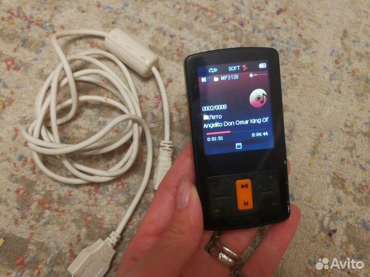 Mp3 плеер Aria E06 4gb