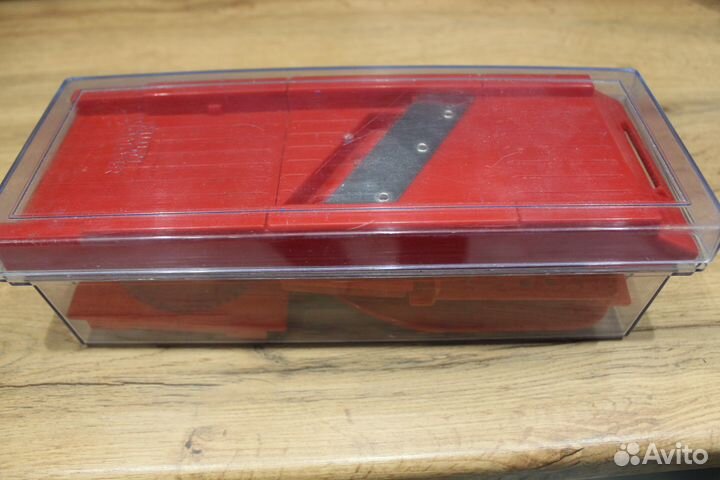 Овощерезка ручная с контейнером и набором тёрок