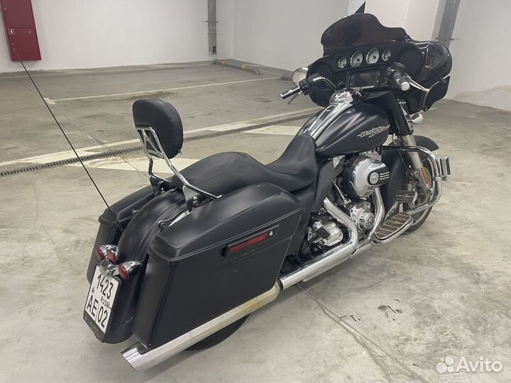 Harley-Davidson Street Glide Special
