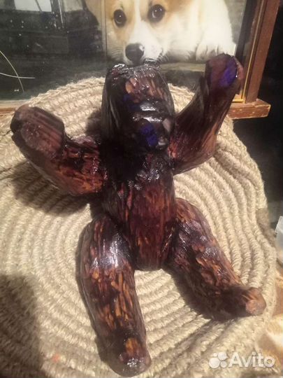 Резная фигурка медведя