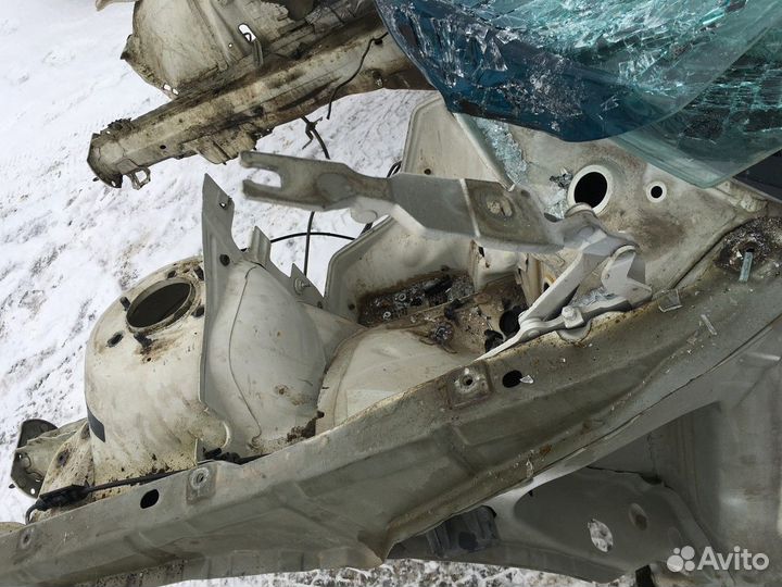 Петли капота (BMW 3)