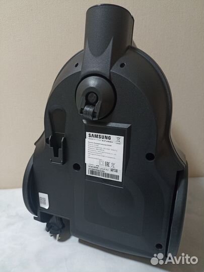 Пылесос с контейнером Samsung SC4581