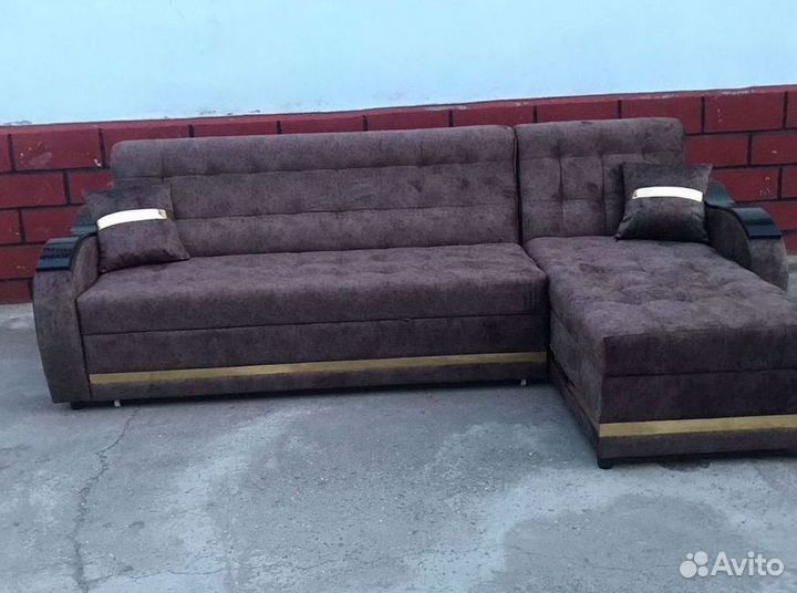 Диван угловой в наличии