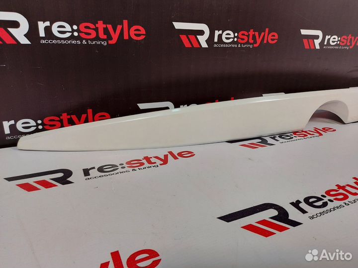 Спойлер Toyota Land Cruiser Prado 150 Белый N2626