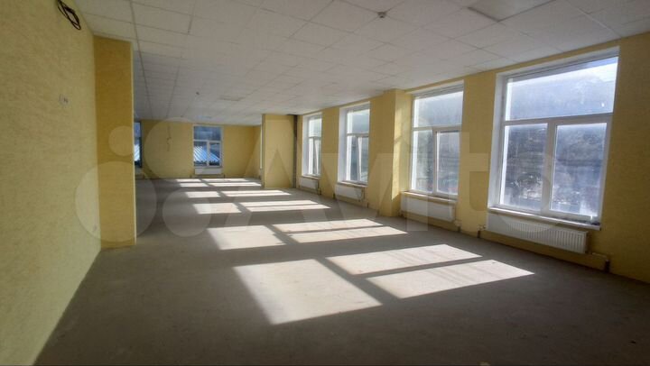 Свободного назначения, 220 м²