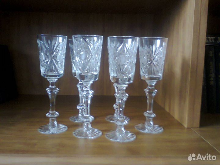 Бокалы хрустальные кубки