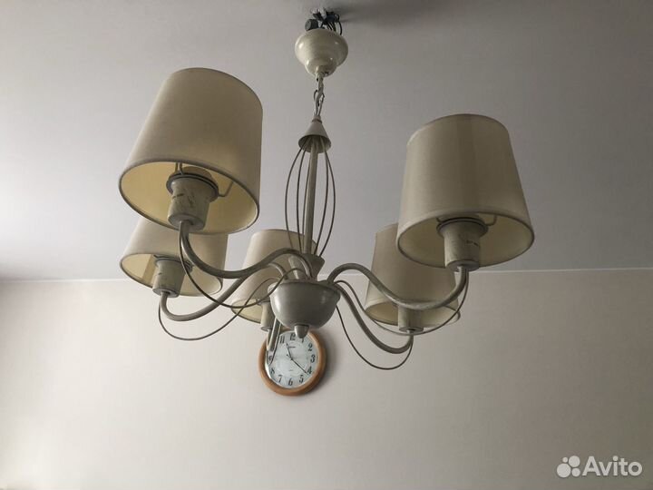 Подвесная люстра Arte Lamp Orlean