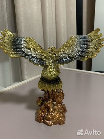 Статуэтка Орла
