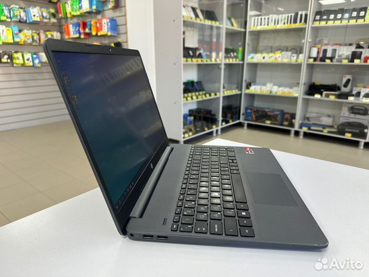 Ноутбук Hp AMD Ryzen 3 5300U 2.60Ghz Ram 8gb SSD M