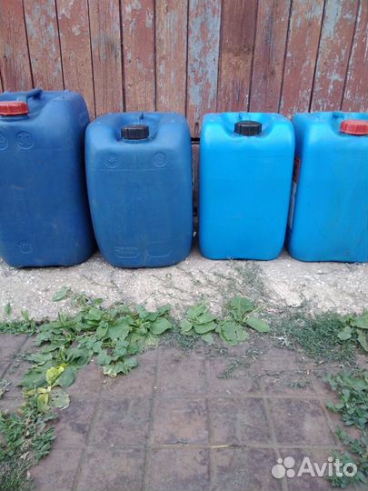 Канистра пластиковая