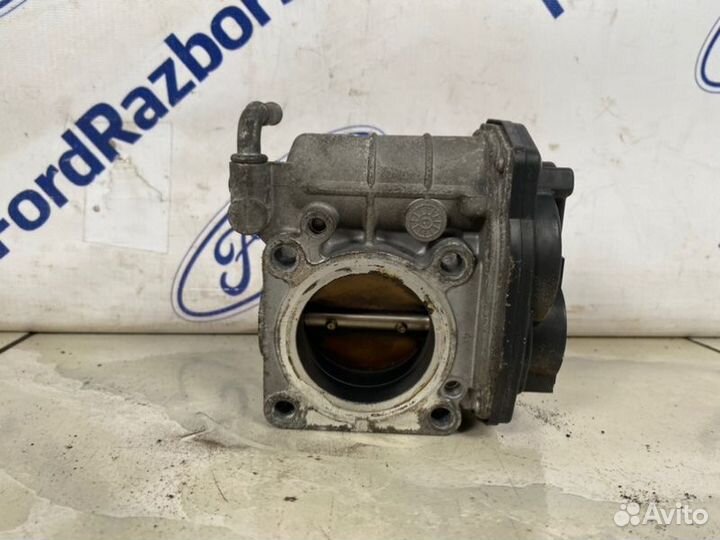 Дроссельная заслонка Nissan Qashqai J10 1.6