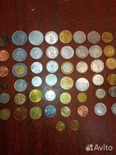 Иностранные монеты 50 шт