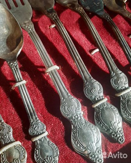 Набор столовых приборов Троянда СССР (мельхиор)