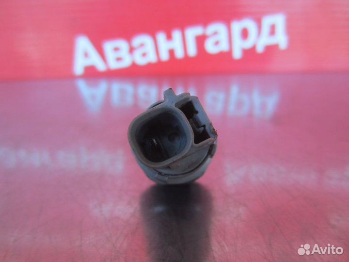 Датчик давления масла Toyota Corolla E150 1ZR-FE