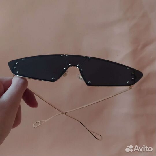 Солнцезащитные очки