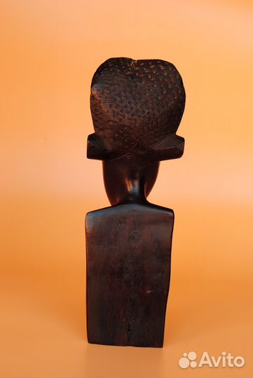 Африканские статуэтки из дерева